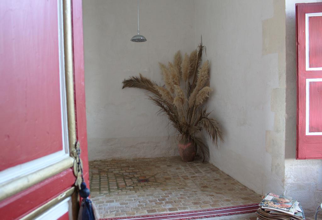 Chateau Du Boschet Bed & Breakfast Bourg-des-Comptes Exterior photo